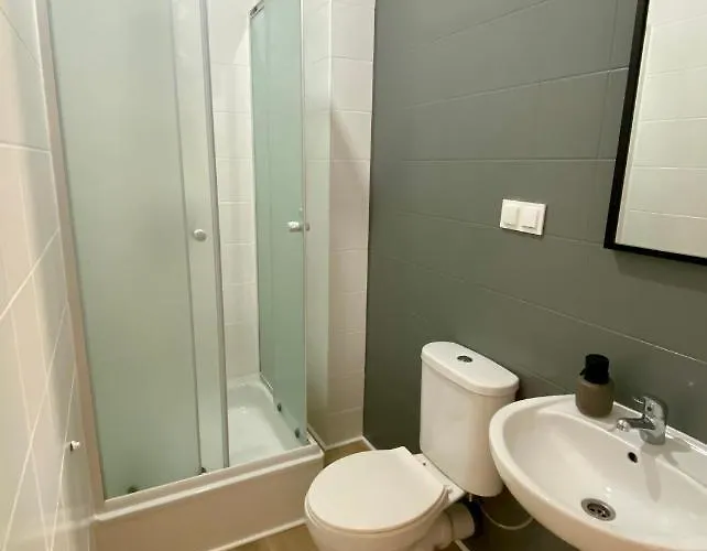 Jastrzebia Plaza بيت ضيافة 3*