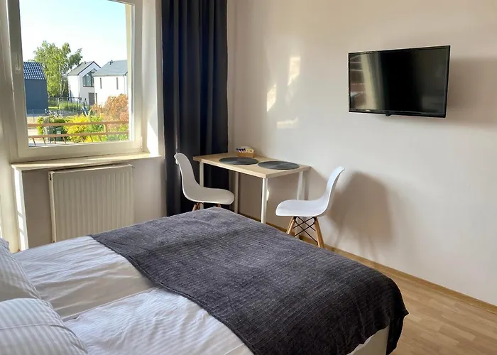 Jastrzebia Plaza بيت ضيافة